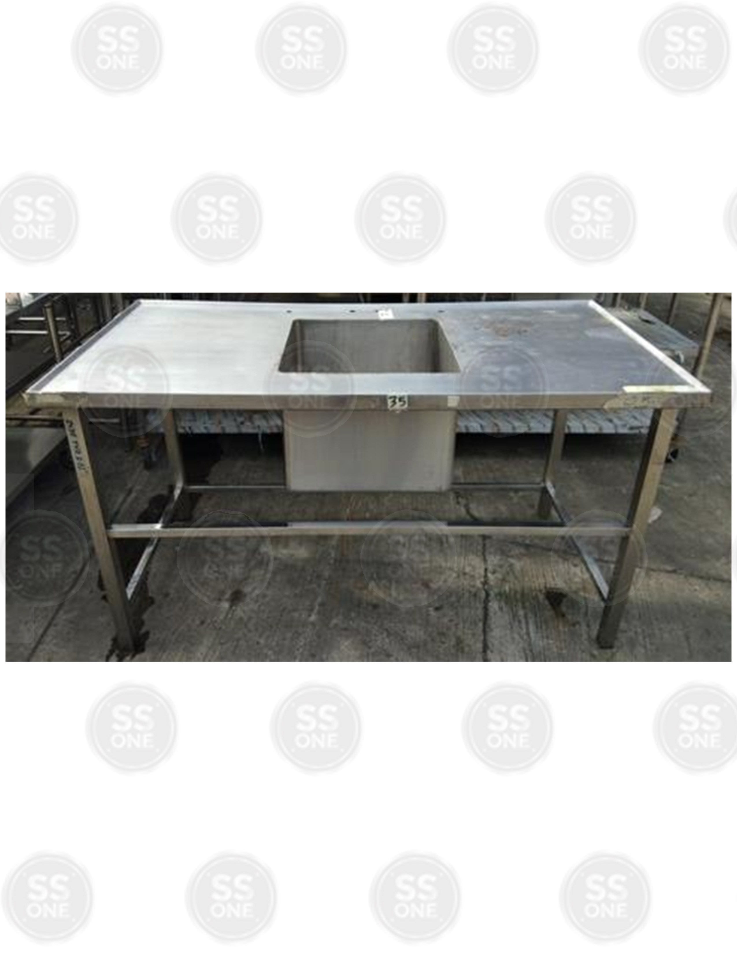 ONE-COMPARTMENT SINK TABLE 